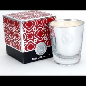 Votivo Holiday Candle - Red Current